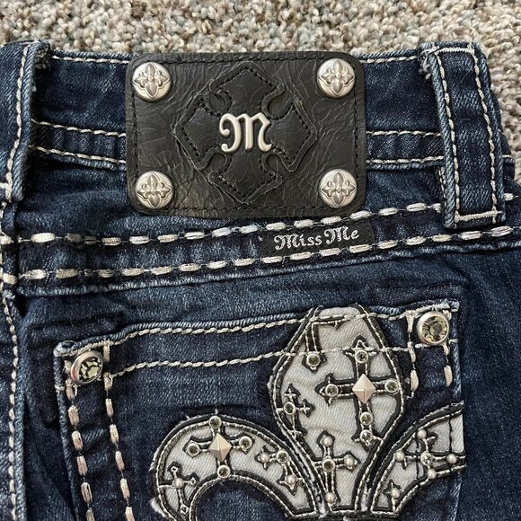 Miss Me Skinny Jeans, Women's size 25, Rhinestones, Special Stitching - Picture 5 of 15